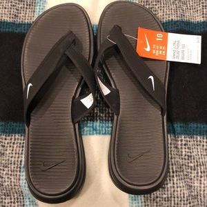 Black Nike Flip Flops NWT